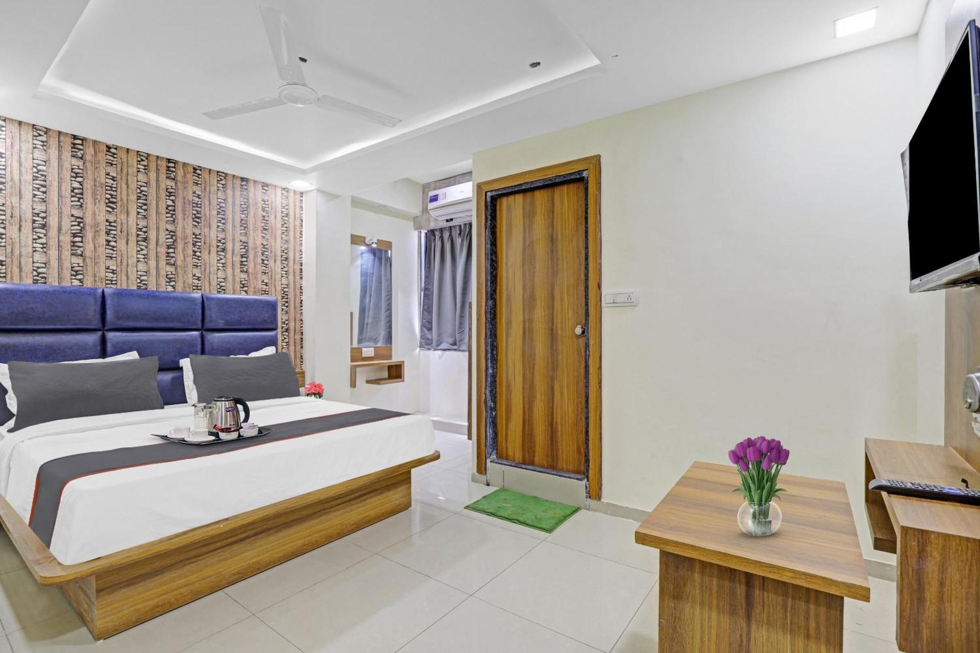 POP 89548 Hotel Hill View Vadodara Buitenkant foto