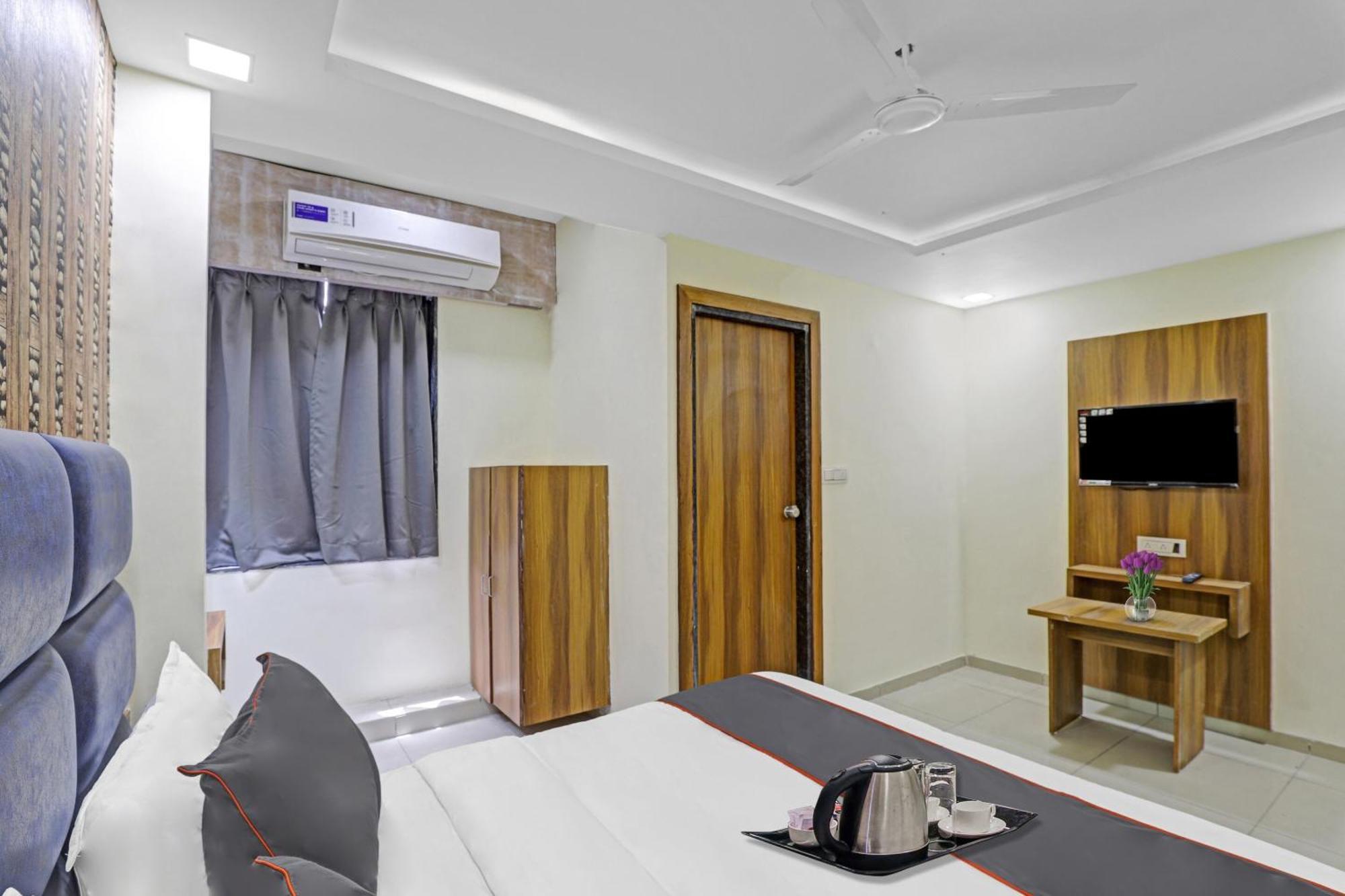 POP 89548 Hotel Hill View Vadodara Buitenkant foto