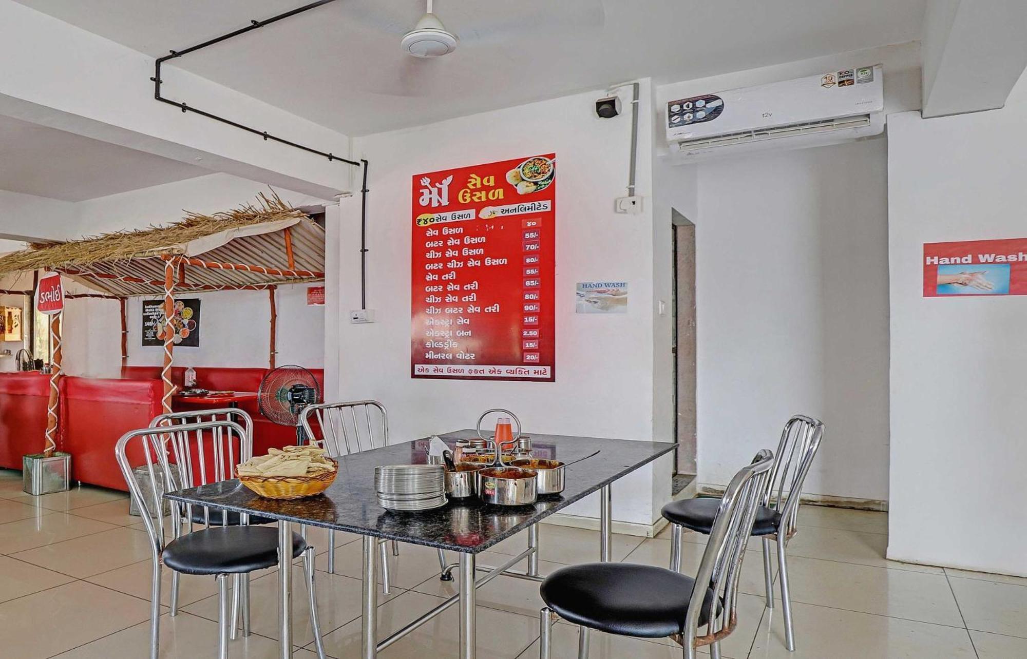 POP 89548 Hotel Hill View Vadodara Buitenkant foto
